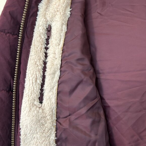 St.John’s Bay burgundy zip down parka with detachable hood 2X two front pockets - Picture 5 of 10